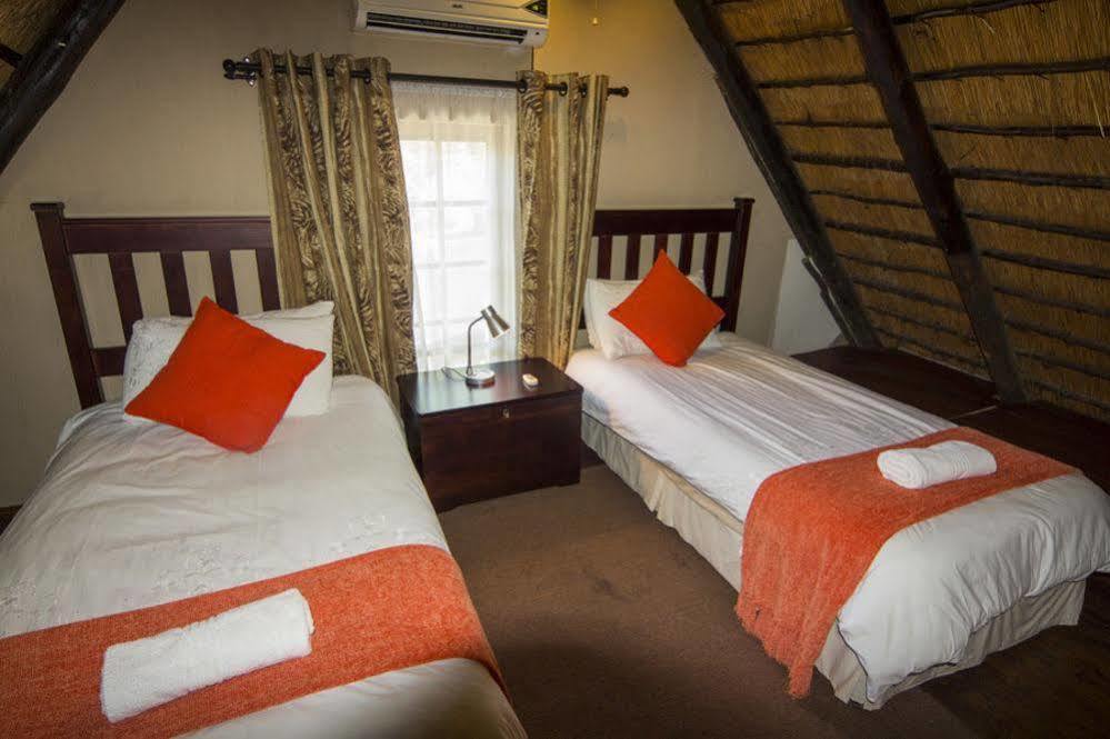 Aristo Manor Hotel Richards Bay Ngoại thất bức ảnh