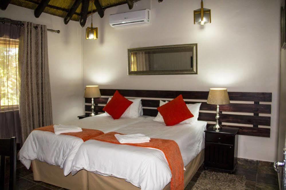 Aristo Manor Hotel Richards Bay Ngoại thất bức ảnh